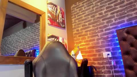 Snapshot of vinzenzrizzo chatting on 12.19.25 ---Vinzen--- online show from 12.19.25