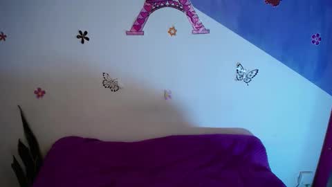 Snapshot of vio_let_ chatting on 03.12.26 Daniela online show from 03.12.26