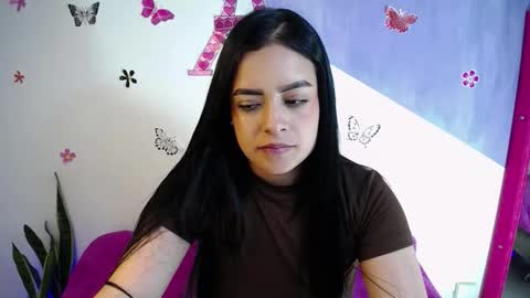 Snapshot of vio_let_ chatting on 03.13.26 Daniela online show from 03.13.26