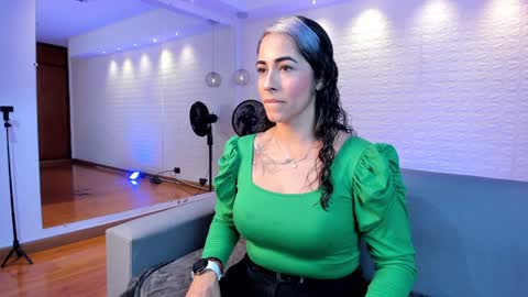 Violett  Everyday From 0530 to 1430 Col Time online show from 01.30.25