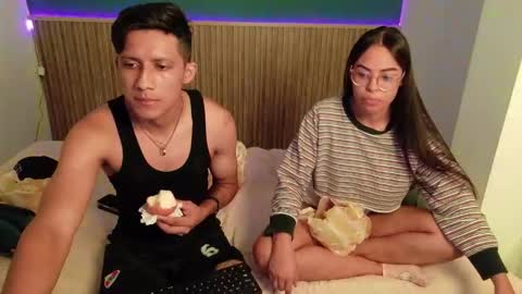 Snapshot of violet_and_dylan chatting on 12.14.25 violet_and_dylan online show from 12.14.25