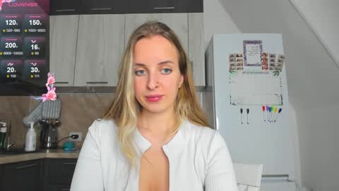 Violet online show from 12.10.24