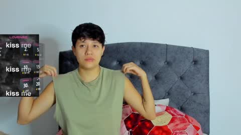 Violet and Casper online show from 01.27.25