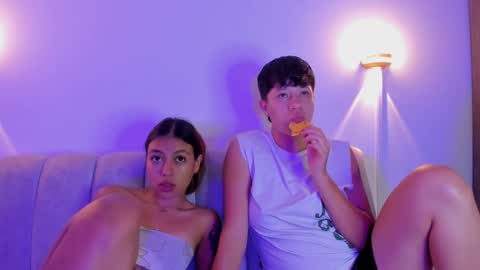 Violet and Casper online show from 11.17.25