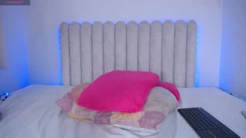 violet_giraldo online show from 03.05.26