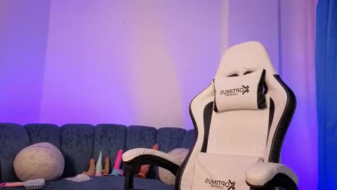 violet_jhonson online show from 11.11.25