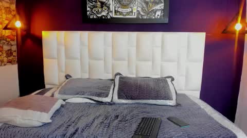 Violet Leclerc online show from 03.10.26