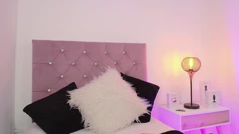 Mary online show from 01.19.25