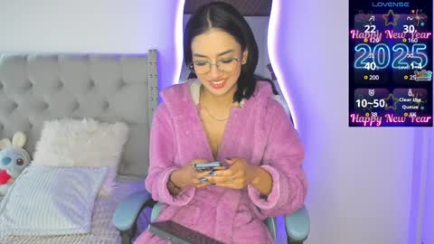 Snapshot of violet_rost chatting on 01.06.25 Violet online show from 01.06.25