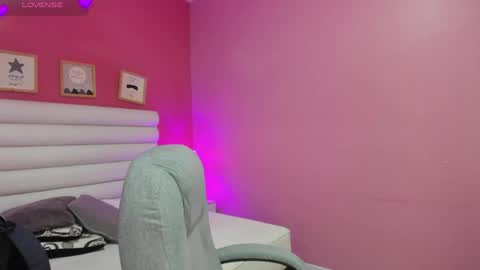 violet_sinclair online show from 05.23.26