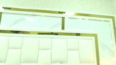 Snapshot of violet_sm chatting on 11.06.25 violet_sm online show from 11.06.25