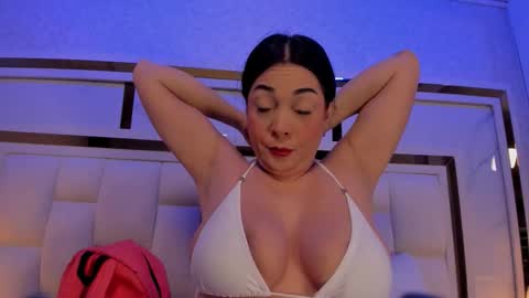 Snapshot of violet_sm chatting on 12.01.25 violet_sm online show from 12.01.25