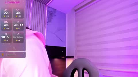 Snapshot of violet_spencer chatting on 02.25.26 Violeta online show from 02.25.26