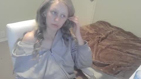 Snapshot of violet_winter97 chatting on 12.29.24 violet_winter97 online show from 12.29.24