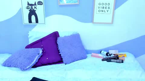 violeta_1404 online show from 11.14.25