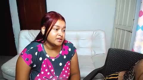 Snapshot of violeta_rouses chatting on 03.25.26 violeta_rouses online show from 03.25.26