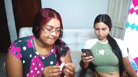 Snapshot of violeta_rouses chatting on 03.31.26 violeta_rouses online show from 03.31.26