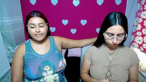 Snapshot of violeta_rouses chatting on 04.30.26 violeta_rouses online show from 04.30.26