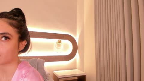 Violeta Sum online show from 04.26.26