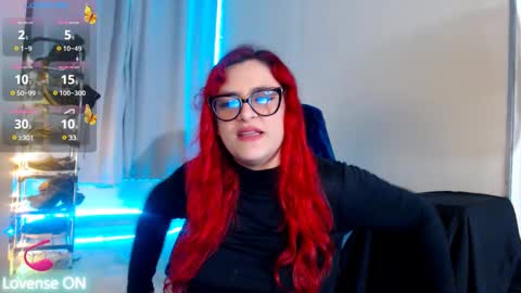 Snapshot of violetabitch chatting on 02.26.25 Violetta Morningstar online show from 02.26.25