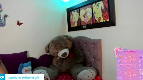 Snapshot of violetalee chatting on 05.31.26 Jimena online show from 05.31.26