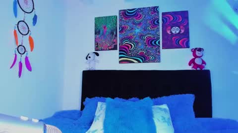 Violet online show from 01.11.25