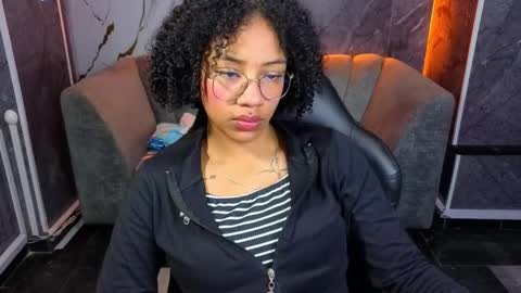 violeth_b online show from 11.06.25