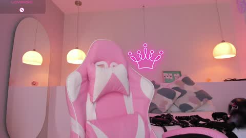 Violeth Hill online show from 01.24.25