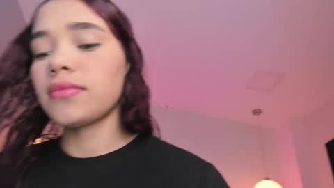 Violeth Hill online show from 02.11.25