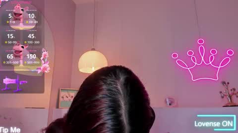 Violeth Hill online show from 11.24.25