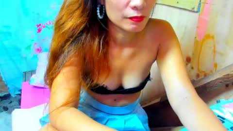 Livia help get 100 likes online show from 07.30.26