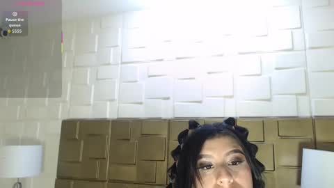 Snapshot of violetlux chatting on 10.20.25 VioletLux online show from 10.20.25