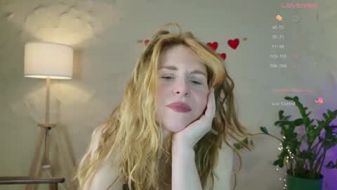 Snapshot of violetplath chatting on 02.16.25 Violet  next stream December 6 online show from 02.16.25