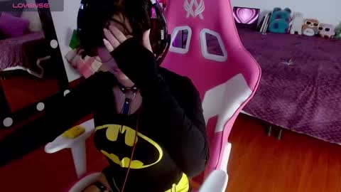 Snapshot of violetqs chatting on 09.09.25 online show from 09.09.25