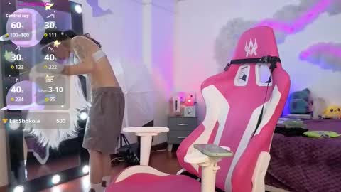 Snapshot of violetqs chatting on 11.30.25 online show from 11.30.25