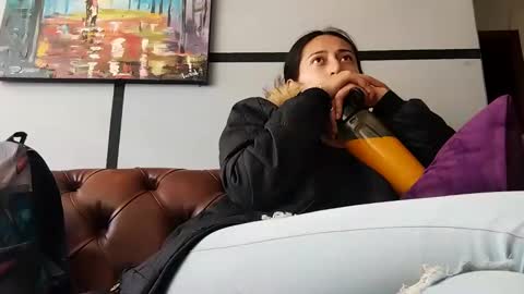 Snapshot of violetskinny chatting on 01.22.25 violetskinny online show from 01.22.25