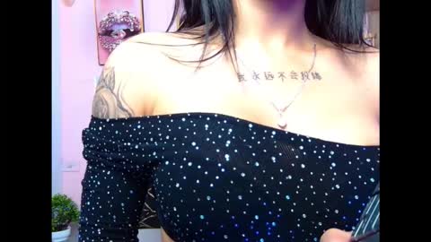 Snapshot of violett_froz chatting on 01.08.26 Violeta froz online show from 01.08.26