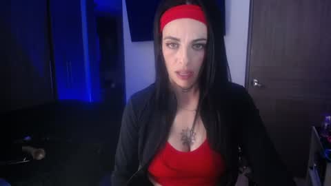 Snapshot of violett_hottie chatting on 07.28.26 violett Independent model online show from 07.28.26