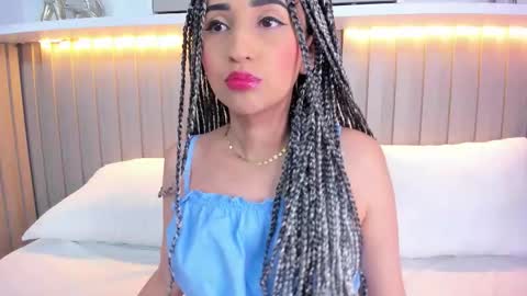 Violett  online show from 10.21.25