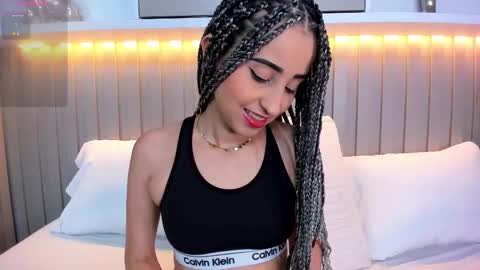 Violett  online show from 10.28.25