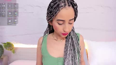 Violett  online show from 11.08.25