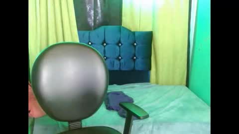 Snapshot of violetta_dreams chatting on 04.16.26 violetta_dreams online show from 04.16.26