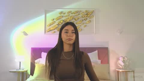 Snapshot of violetta_finch chatting on 11.08.25 violetta_finch online show from 11.08.25