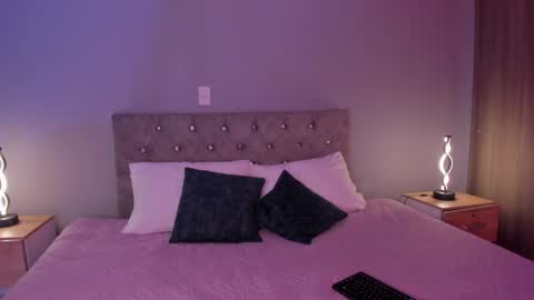 violetta independent model online show from 12.06.24