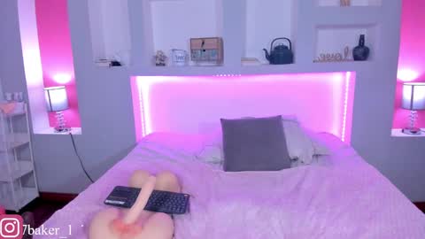 ViolettaBaker online show from 01.30.25