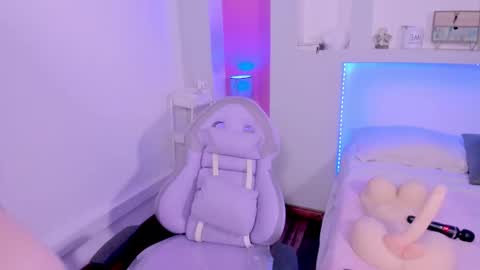 ViolettaBaker online show from 02.04.25