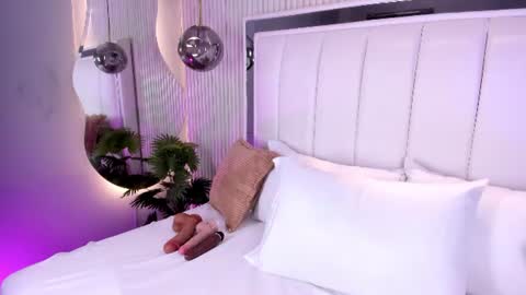 violettacolinss online show from 06.10.26