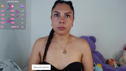 Snapshot of violettamillerr_ chatting on 12.16.25 VIOLETTA online show from 12.16.25