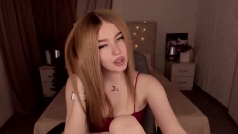 ViolettaOtis online show from 01.17.25