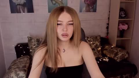 ViolettaOtis online show from 01.26.25